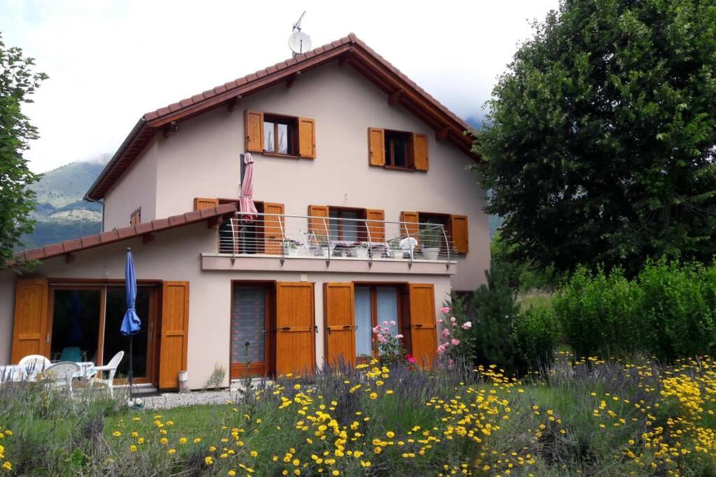 Gite "Entre Champsaur Et Valgodemard" Saint-Jacques-en-Valgodemard エクステリア 写真